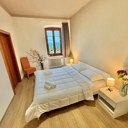 Hotel Corno Bianco ノーヴァ・ポネンテ エクステリア 写真