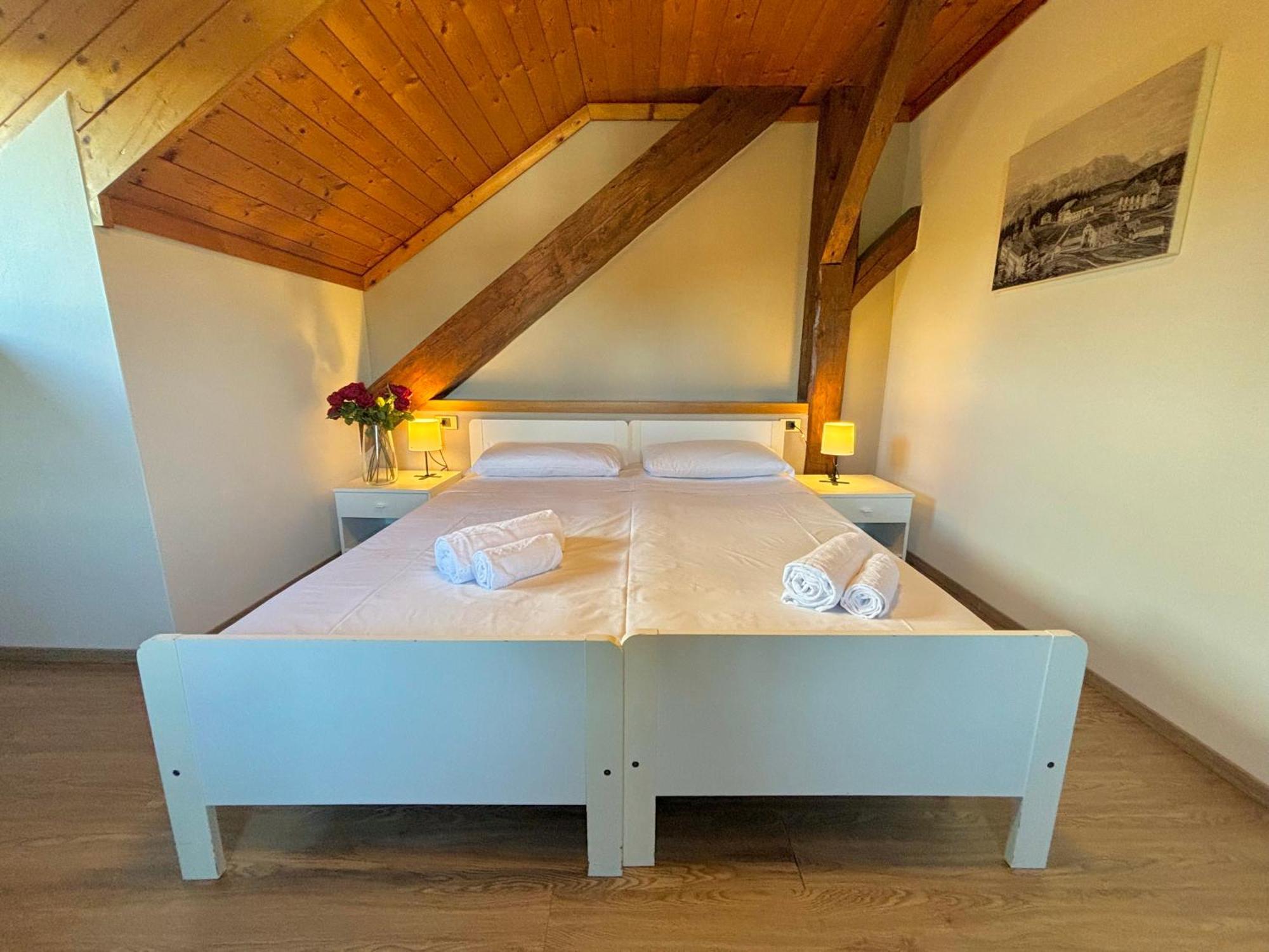 Hotel Corno Bianco ノーヴァ・ポネンテ エクステリア 写真