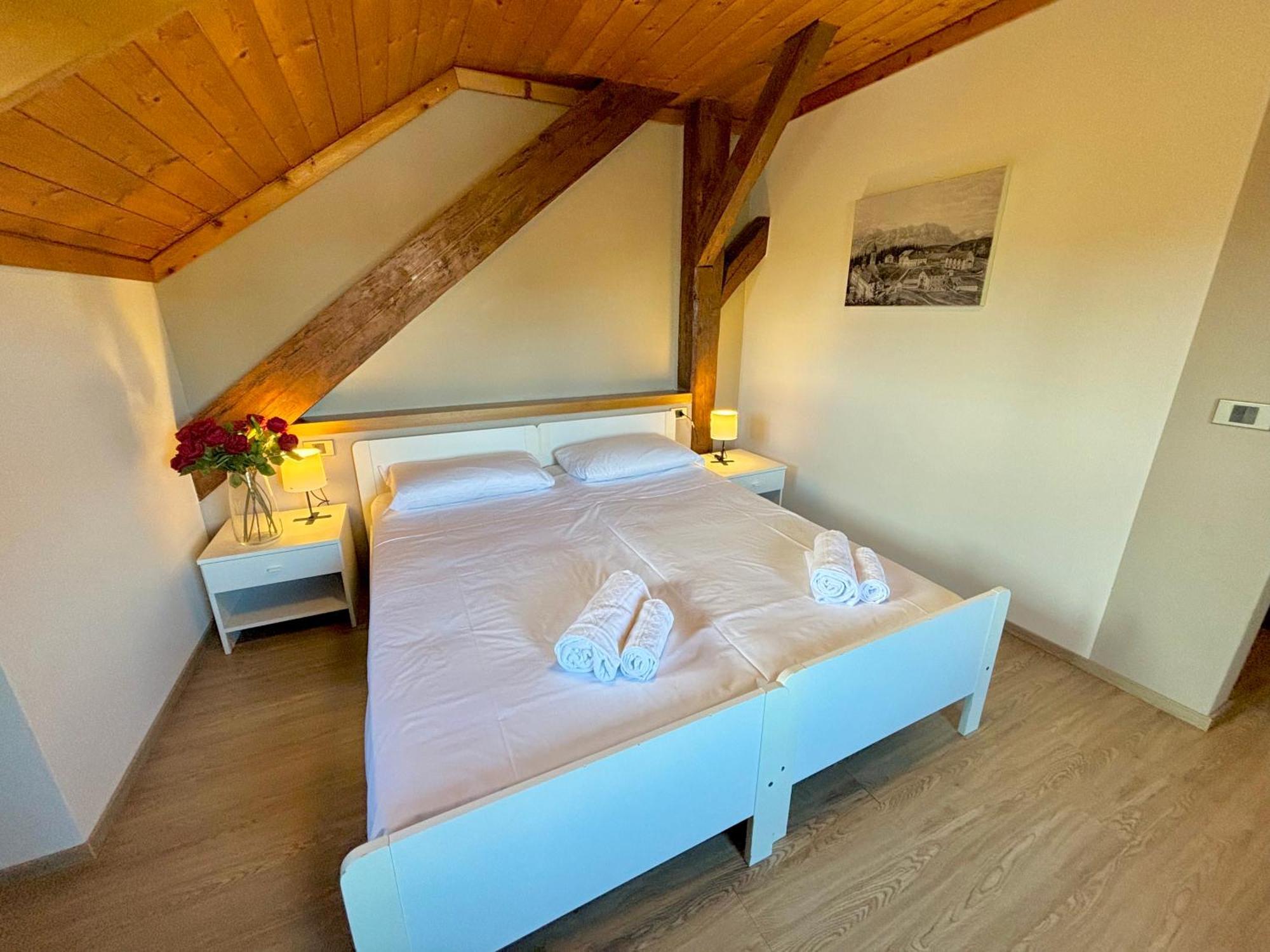 Hotel Corno Bianco ノーヴァ・ポネンテ エクステリア 写真